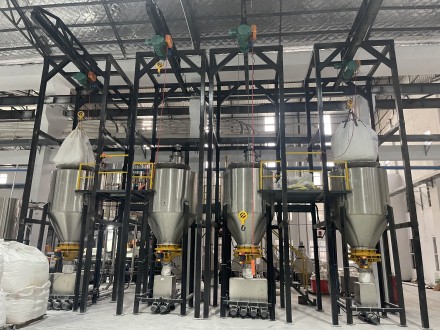 墙板集中供料系统